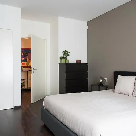 St.ambrogio 2bd New Mediolan